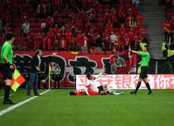 九游体育赛事-全球通缉开局五星级越狱